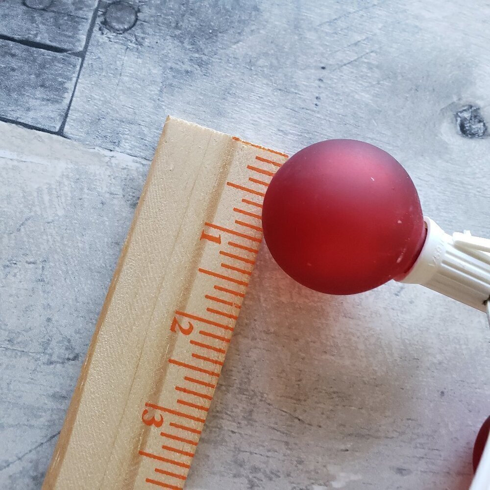 Red Glass Bulb Light String - Picture 3 of 3